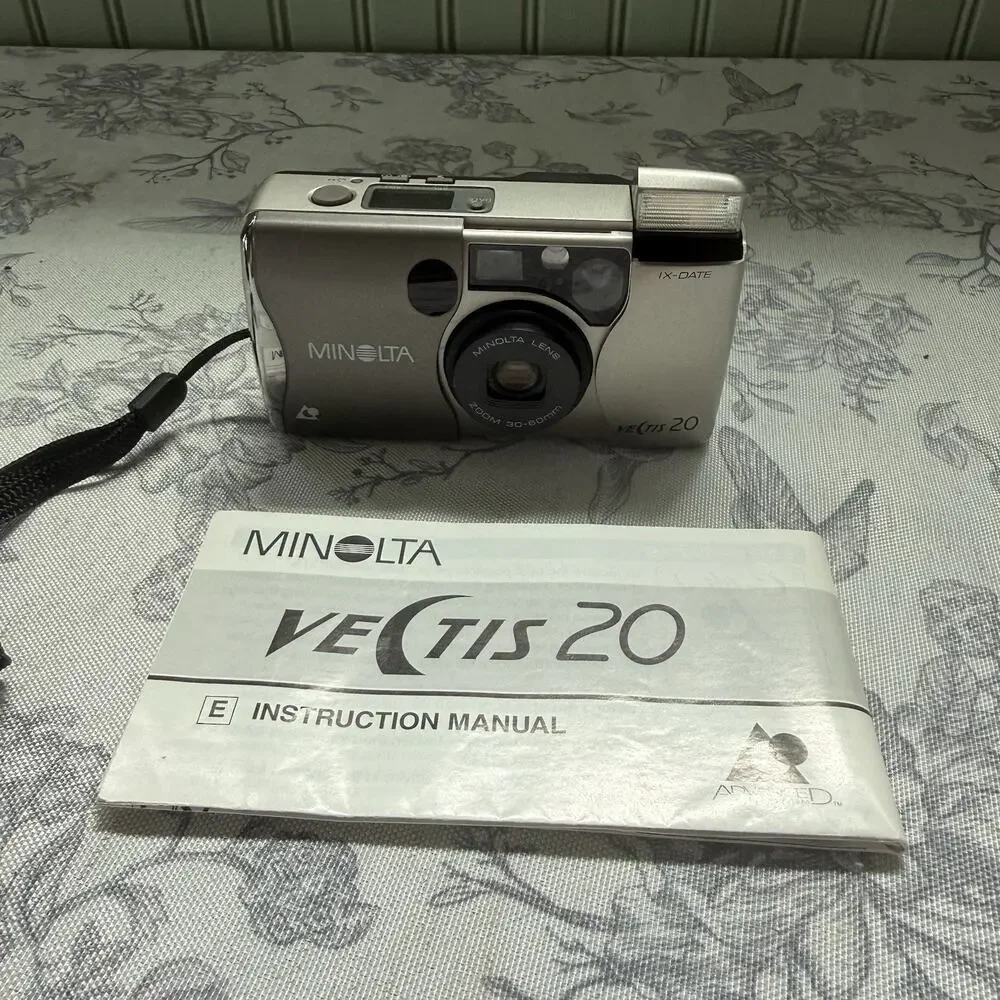 Vtg Minolta Vectis 20 APS Point & Shoot Film Camera Silver Tested Works